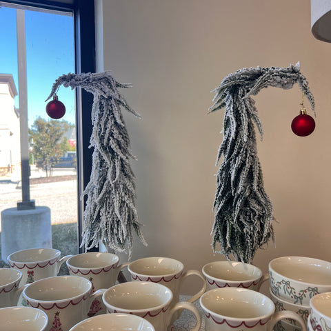 CHRISTMAS TREE DECOR